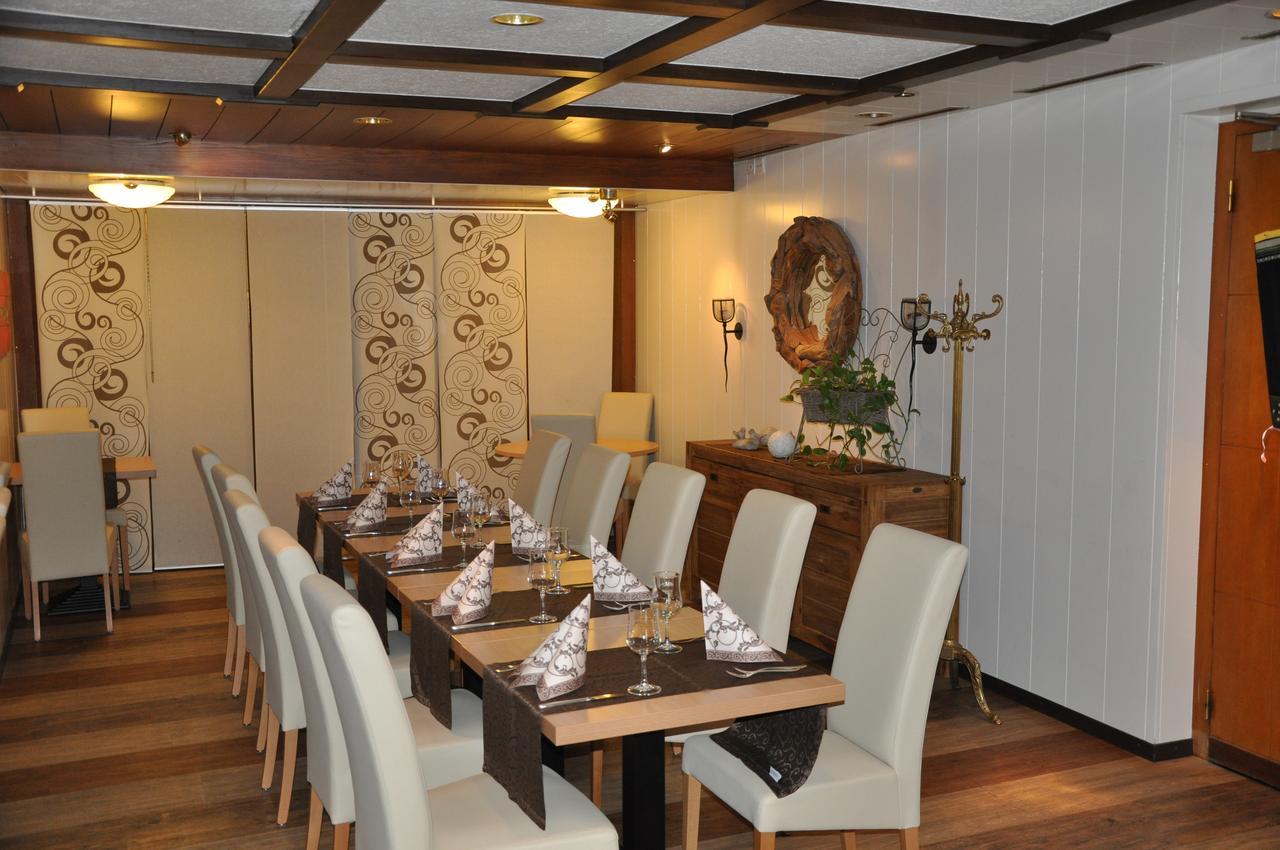 Hotel Loewen Mellingen Zewnętrze zdjęcie